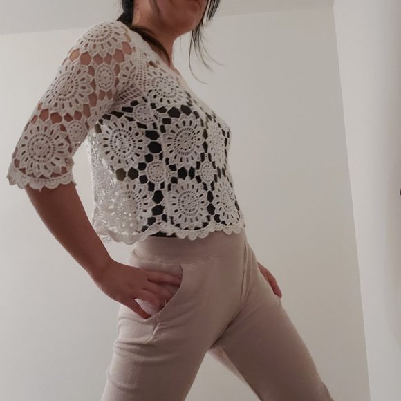 Cropped Crotchet Top - Picture 4 of 4